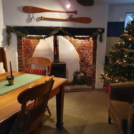 The Poop Deck Villa Upton upon Severn Room photo